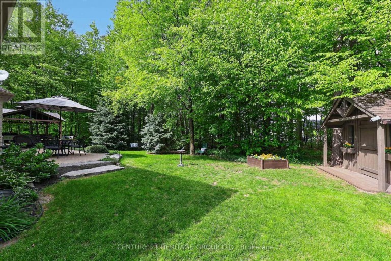 22 LLOYD COOK DRIVE E, Springwater (Snow Valley), Ontario, L9X0H5