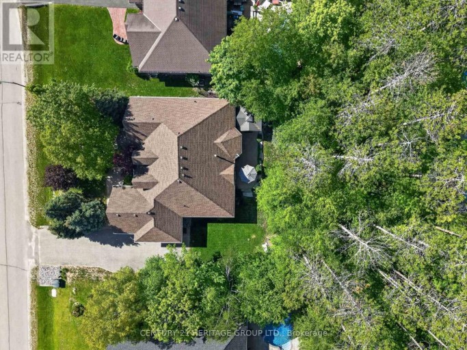 22 LLOYD COOK DRIVE E, Springwater (Snow Valley), Ontario, L9X0H5