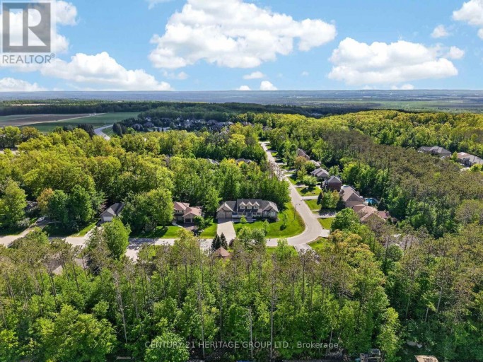 22 LLOYD COOK DRIVE E, Springwater (Snow Valley), Ontario, L9X0H5