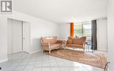 303 - 1881 JANE STREET Toronto (Rustic) Ontario photo 13
