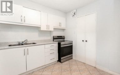 303 - 1881 JANE STREET Toronto (Rustic) Ontario photo 16