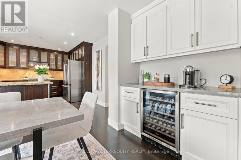 3956 CHADBURN CRESCENT, Mississauga (Erin Mills), Ontario, L5L3X5