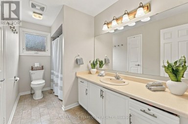 3956 CHADBURN CRESCENT Mississauga (Erin Mills) Ontario photo 35