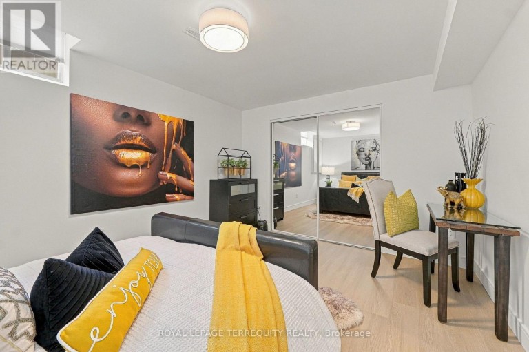3956 CHADBURN CRESCENT, Mississauga (Erin Mills), Ontario, L5L3X5