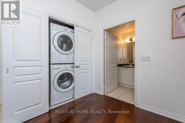 2802 - 223 WEBB DRIVE, Mississauga (City Centre), Ontario, L5B0E8