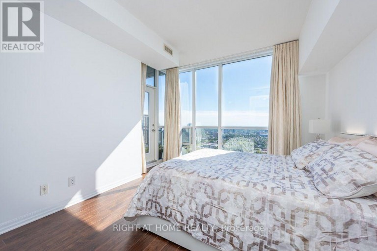 2802 - 223 WEBB DRIVE, Mississauga (City Centre), Ontario, L5B0E8