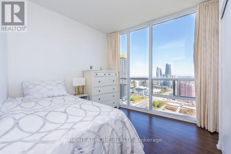 2802 - 223 WEBB DRIVE, Mississauga (City Centre), Ontario, L5B0E8