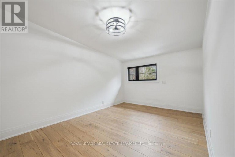 169 OAKES DRIVE, Mississauga (Mineola), Ontario, L5G3M2