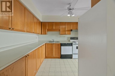 905 - 9 BONHEUR COURT Brantford Ontario photo 6