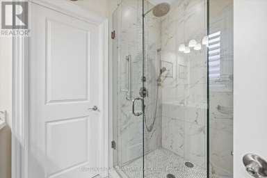 305 CALEDON AVENUE Hamilton (Yeoville) Ontario photo 23