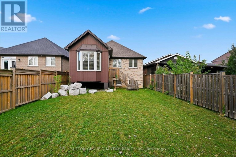305 CALEDON AVENUE, Hamilton (Yeoville), Ontario, L9C3C9