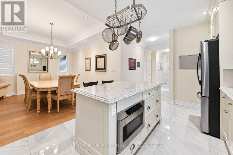 305 CALEDON AVENUE, Hamilton (Yeoville), Ontario, L9C3C9