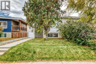 7409 37 Avenue NW Calgary Alberta photo 2