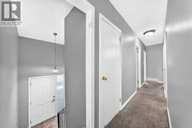 7409 37 Avenue NW Calgary Alberta photo 27