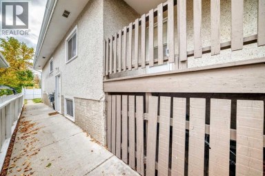 7409 37 Avenue NW Calgary Alberta photo 6