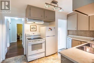 1585 TOWNLINE ROAD N Clarington Ontario photo 8