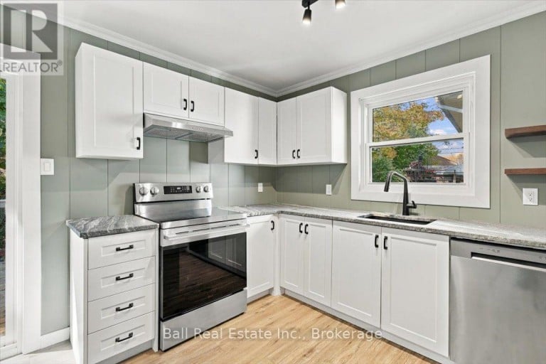 16 MAPLE STREET, Bancroft (Bancroft Ward), Ontario, K0L1C0
