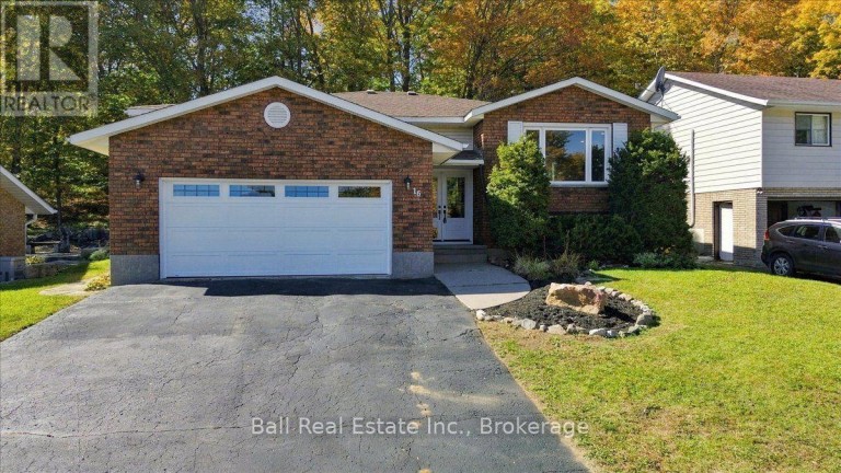 16 MAPLE STREET, Bancroft (Bancroft Ward), Ontario, K0L1C0
