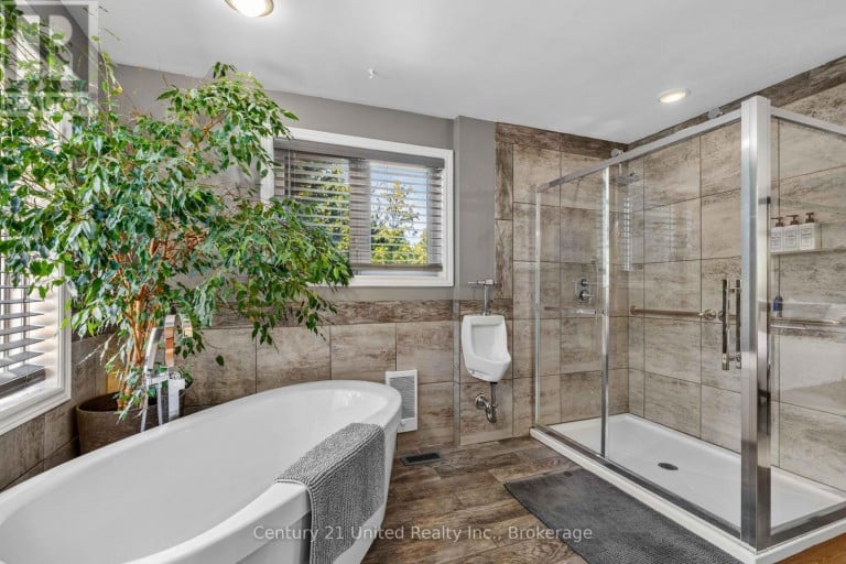 79 OAKRIDGE ROAD, Trent Lakes, Ontario, K0M1A0