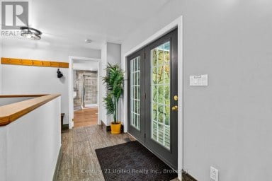 79 OAKRIDGE ROAD Trent Lakes Ontario photo 3