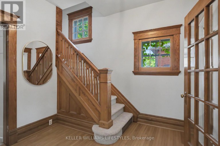 31 GERRARD STREET, London South (South F), Ontario, N6C4C6