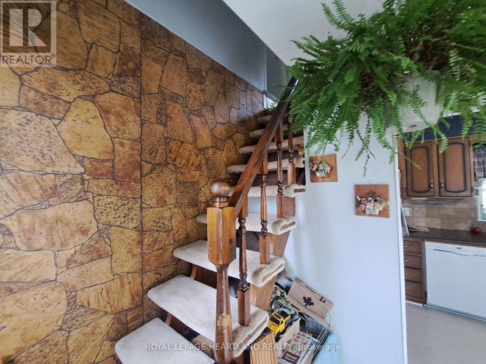 39132 MOUNT CARMEL DRIVE, South Huron (Stephen), Ontario, N0M1M0