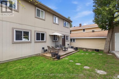81 ST LAWRENCE STREET Collingwood Ontario photo 34
