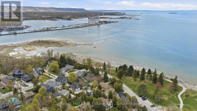 81 ST LAWRENCE STREET Collingwood Ontario photo 38