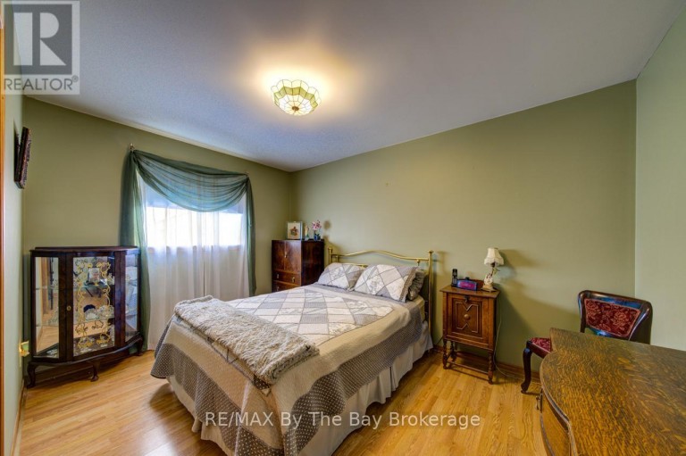 229 DATAS DRIVE E, Clearview (Stayner), Ontario, L0M1S0