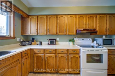 229 DATAS DRIVE E Clearview (Stayner) Ontario photo 8