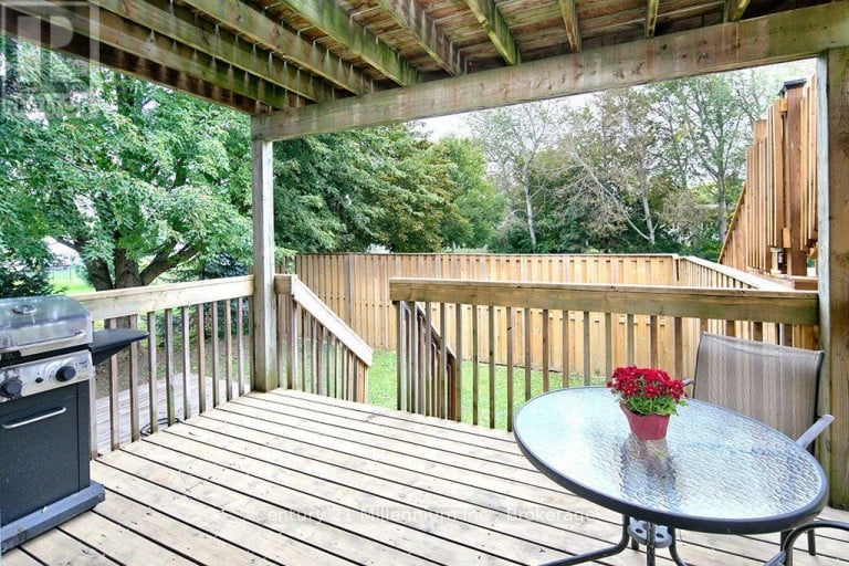 46 DONALD AVENUE, Clearview (Nottawa), Ontario, L0M1P0