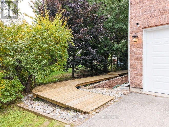 46 DONALD AVENUE, Clearview (Nottawa), Ontario, L0M1P0