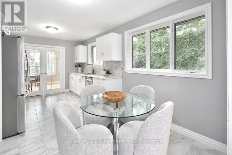 46 DONALD AVENUE, Clearview (Nottawa), Ontario, L0M1P0