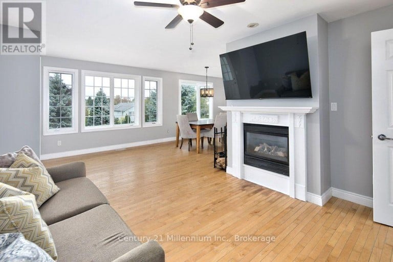 46 DONALD AVENUE, Clearview (Nottawa), Ontario, L0M1P0