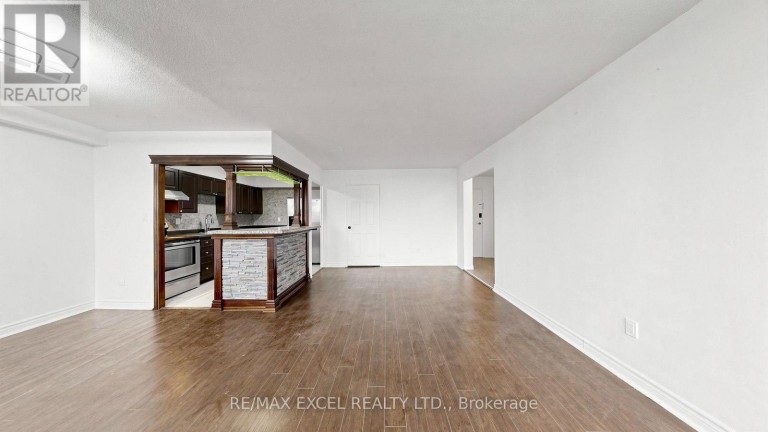 1808 - 10 EDGECLIFF GOLFWAY, Toronto (Flemingdon Park), Ontario, M3C3A3