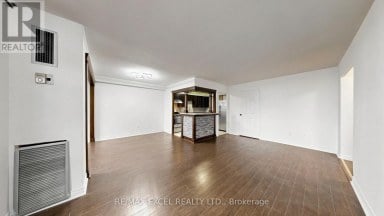 1808 - 10 EDGECLIFF GOLFWAY Toronto (Flemingdon Park) Ontario photo 11