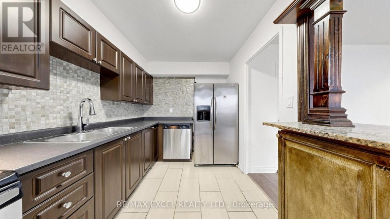 1808 - 10 EDGECLIFF GOLFWAY, Toronto (Flemingdon Park), Ontario, M3C3A3