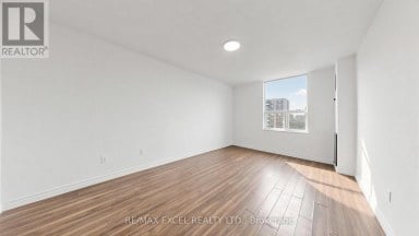1808 - 10 EDGECLIFF GOLFWAY Toronto (Flemingdon Park) Ontario photo 24
