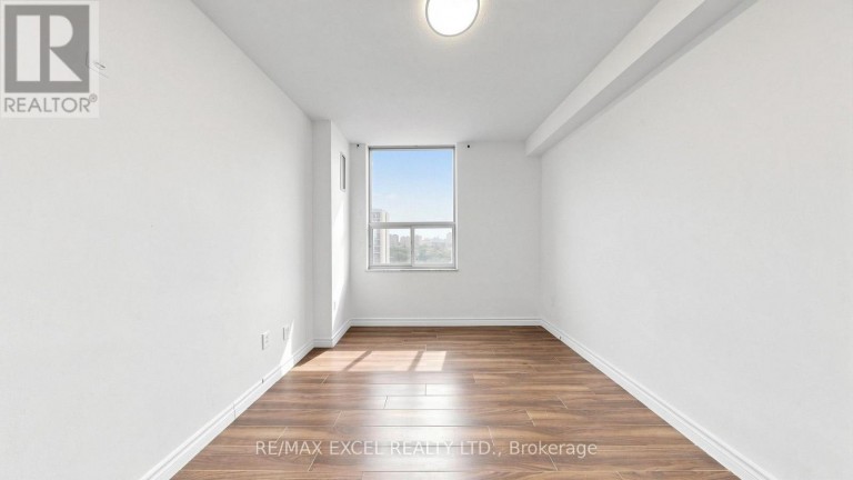 1808 - 10 EDGECLIFF GOLFWAY, Toronto (Flemingdon Park), Ontario, M3C3A3