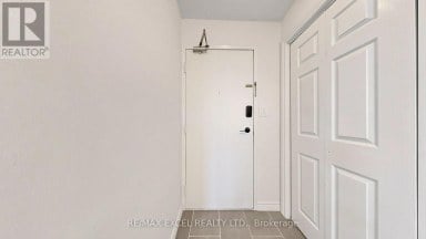 1808 - 10 EDGECLIFF GOLFWAY Toronto (Flemingdon Park) Ontario photo 35