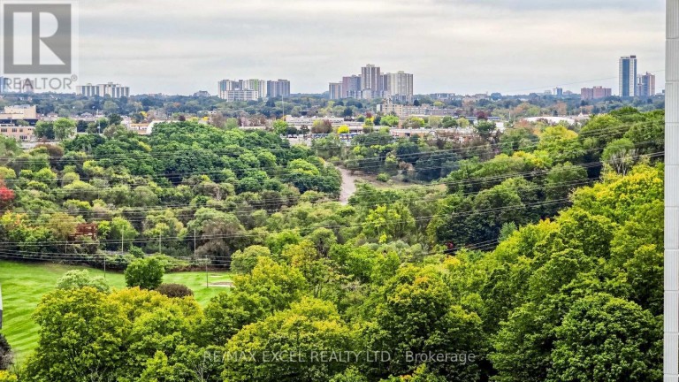 1808 - 10 EDGECLIFF GOLFWAY, Toronto (Flemingdon Park), Ontario, M3C3A3