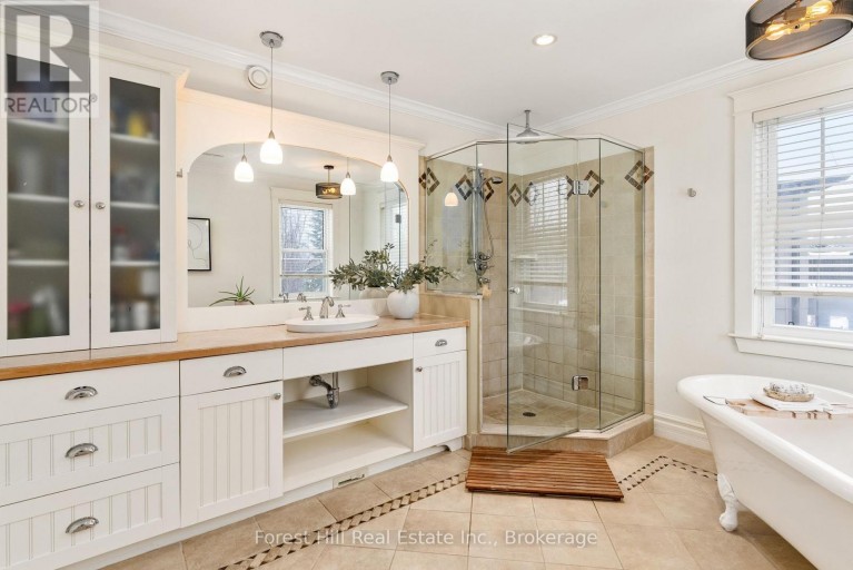 156 SNOWBRIDGE WAY, Blue Mountains, Ontario, L9Y0V1