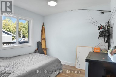 43 HENWOOD STREET Northern Bruce Peninsula Ontario photo 14