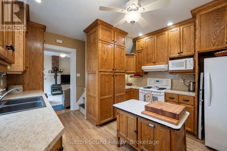 2344 3RD AVENUE W, Owen Sound, Ontario, N4K4S5