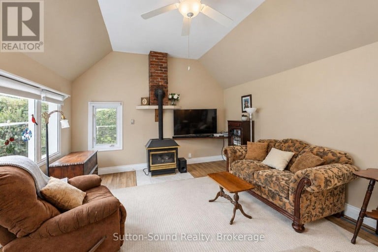 2344 3RD AVENUE W, Owen Sound, Ontario, N4K4S5