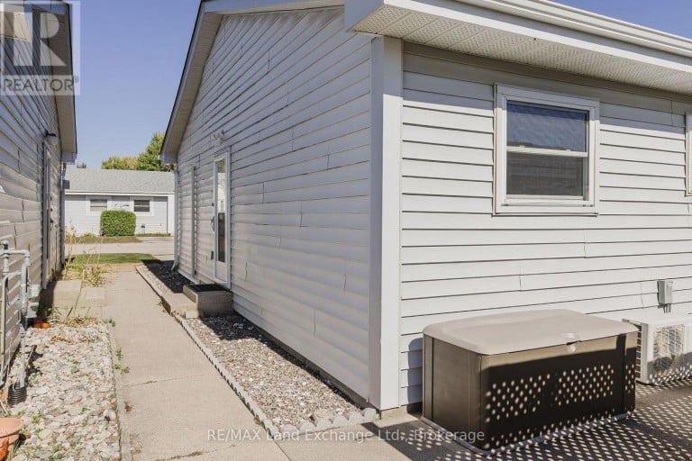 20 - 303 WATERLOO STREET, Saugeen Shores, Ontario, N0H2C1