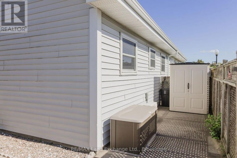20 - 303 WATERLOO STREET, Saugeen Shores, Ontario, N0H2C1