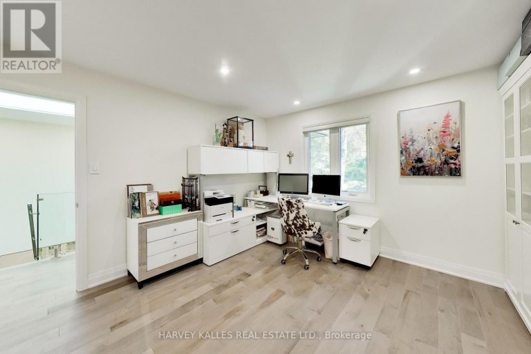 17 CYNTHIA CRESCENT, Richmond Hill (Oak Ridges), Ontario, L4E2P8