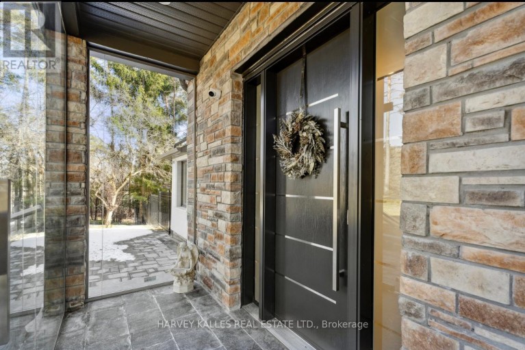 17 CYNTHIA CRESCENT, Richmond Hill (Oak Ridges), Ontario, L4E2P8