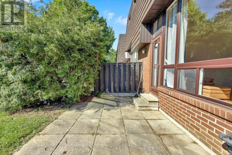 96 DARRAS COURT, Brampton (Southgate), Ontario, L6T1W7